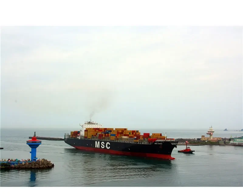 MSC ROMA Container Ship IMO 9304447 photo 9