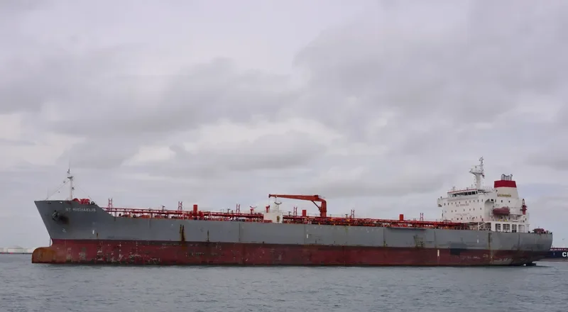 TORM RESILIENCE Tanker IMO 9304588 photo 3