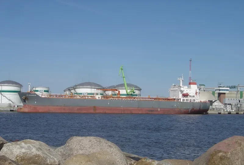 TORM RESILIENCE Tanker IMO 9304588 photo 4