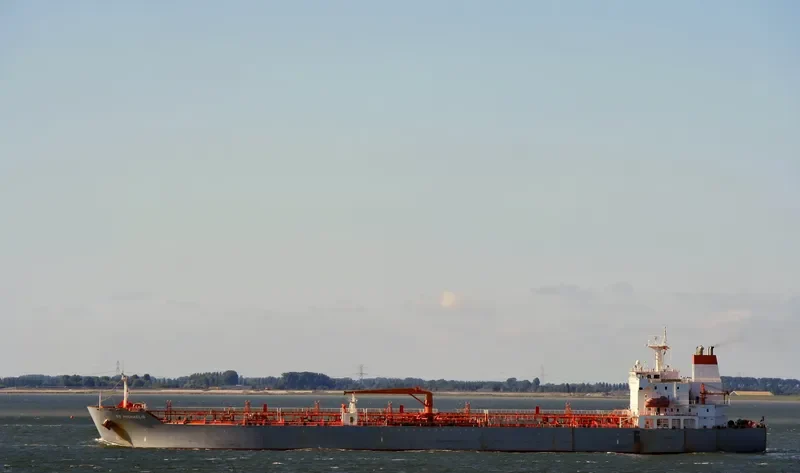 TORM RESILIENCE Tanker IMO 9304588 photo 9
