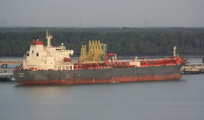 TORM ERIC Tanker IMO 9304590 photo 9