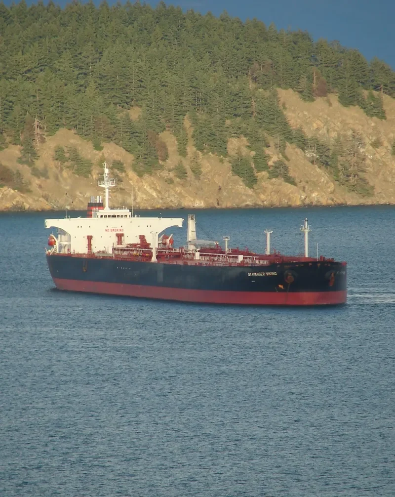CHRIS Tanker IMO 9304643 photo 10