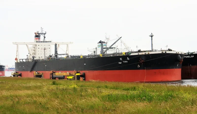 KIONI Tanker IMO 9304655 photo 8