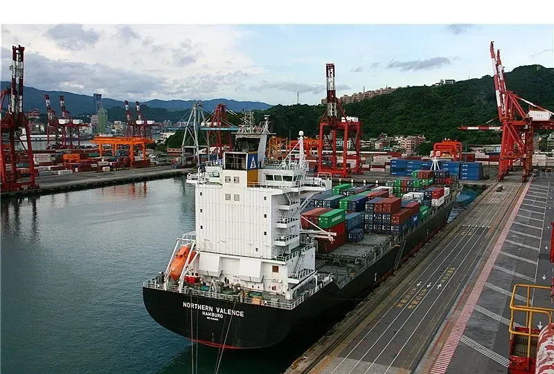 NORTHERN VALENCE Container Ship IMO 9304693 photo 6