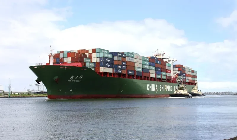 XIN CHI WAN Container Ship IMO 9304772 photo 6