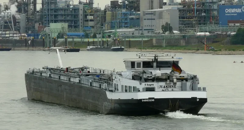 JEANDINE Tanker IMO 9304837 photo 8