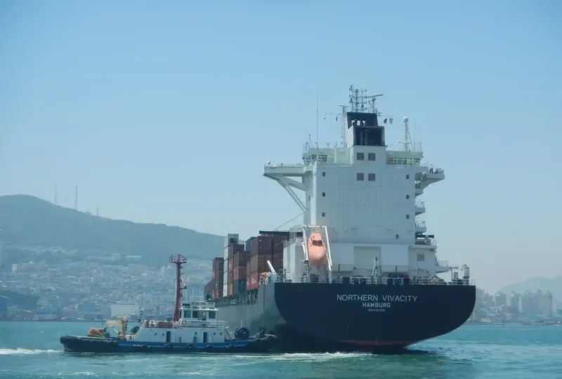 NORTHERN VIVACITY Container Ship IMO 9304966 photo 6