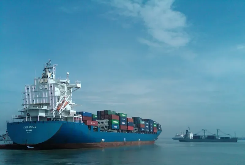 SITC ULSAN Container Ship IMO 9305001 photo 8