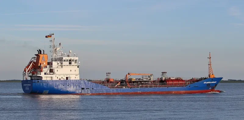 ATLANTIS ANTALYA Tanker IMO 9305350 photo 9