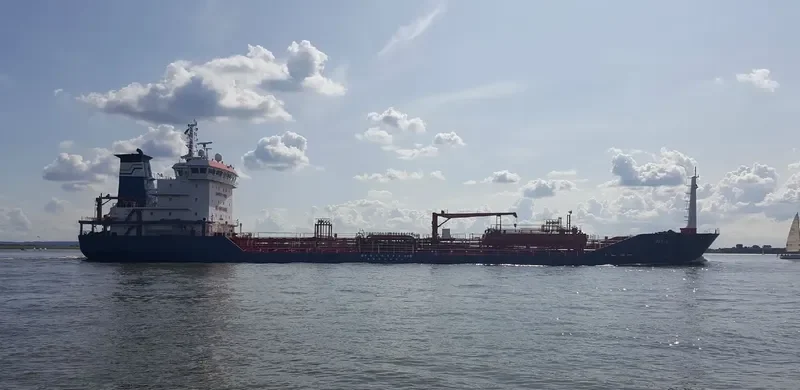 KARIA Tanker IMO 9305362 photo 5