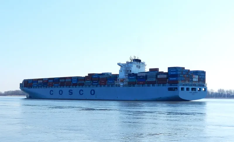 COSCO GUANGZHOU Container Ship IMO 9305570 photo 7