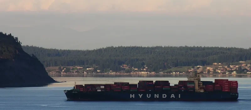 HYUNDAI BUSAN Container Ship IMO 9305659 photo 6