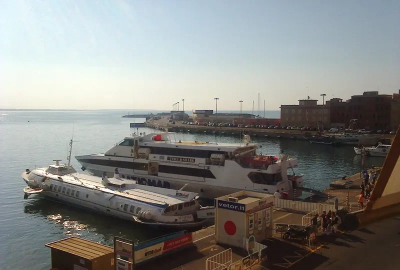 AGOSTINO LAURO JET Passenger Ship IMO 9305805 photo 4