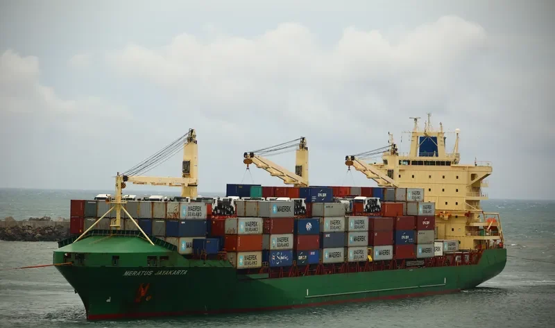 MERATUS JAYAKARTA Container Ship IMO 9305879 photo 5