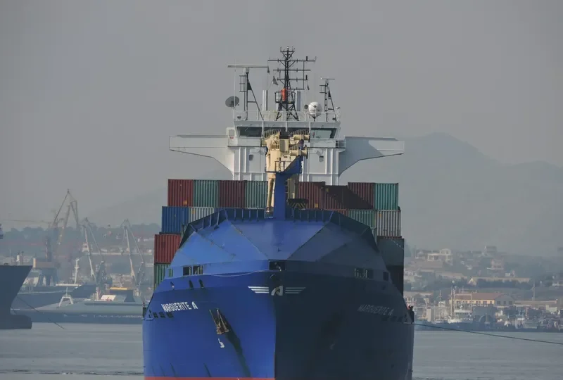 VENTO DI ZEFIRO Container Ship IMO 9305893 photo 6