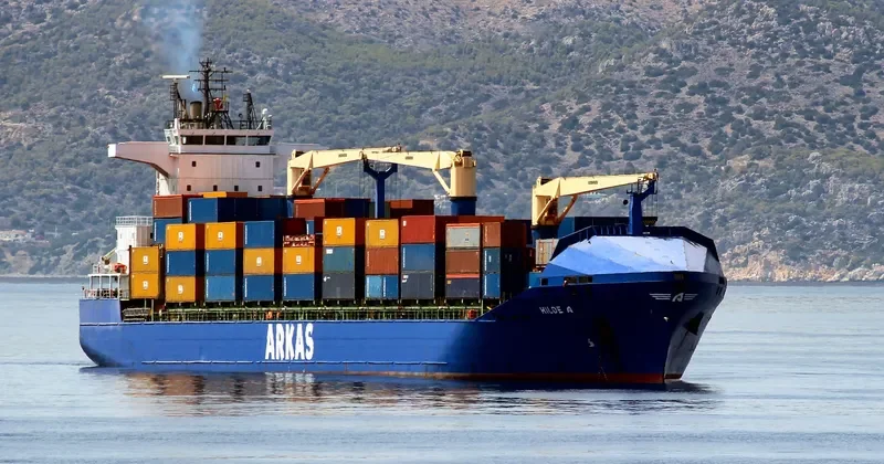 VENTO DI SCIROCCO Container Ship IMO 9305908 photo 7