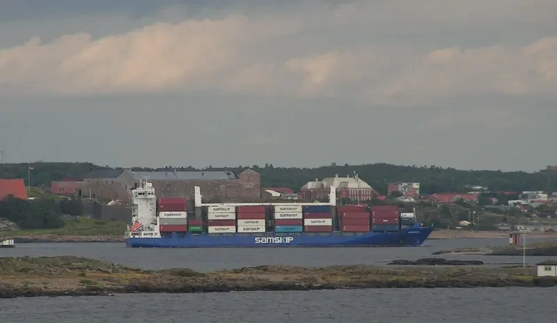 ARNARFELL Container Ship IMO 9306005 photo 3