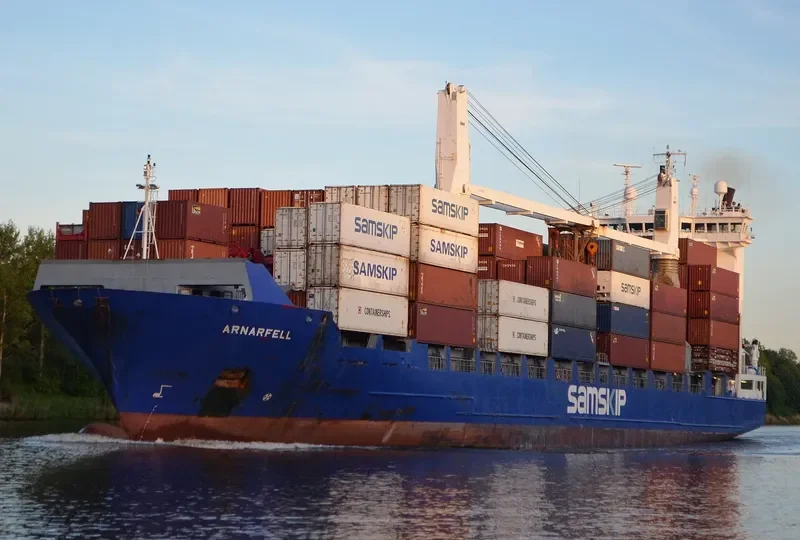 ARNARFELL Container Ship IMO 9306005 photo 8