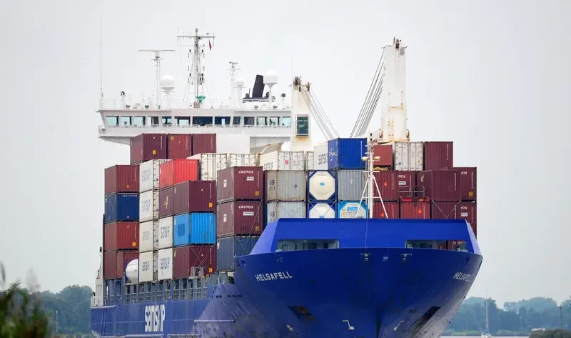 HELGAFELL Container Ship IMO 9306017 photo 2