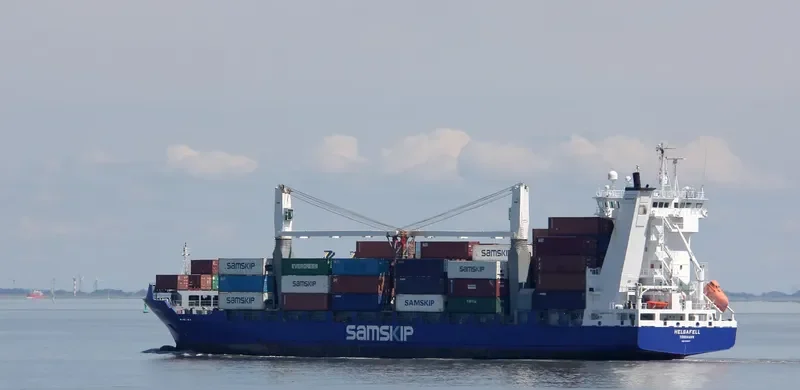 HELGAFELL Container Ship IMO 9306017 photo 7