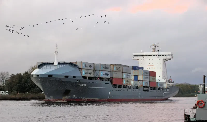 CALISTO Container Ship IMO 9306067 photo 2