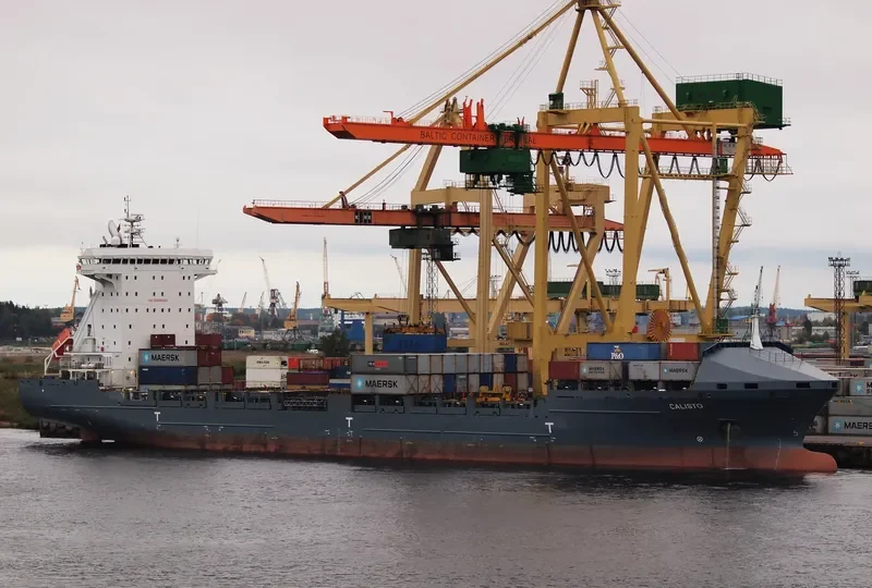 CALISTO Container Ship IMO 9306067 photo 8