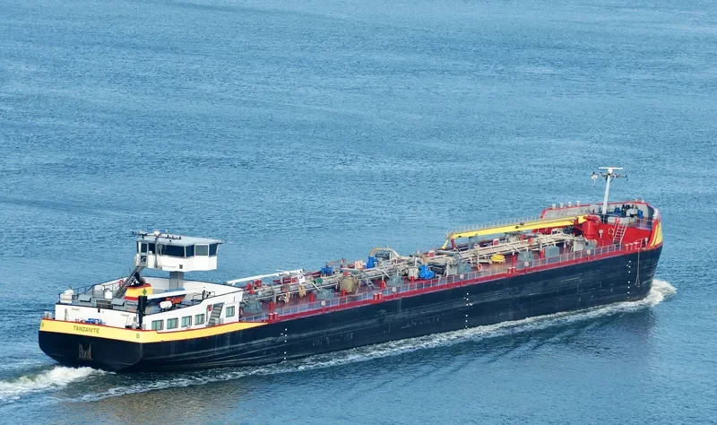 TANZANITE Tanker IMO 9306122 photo 2