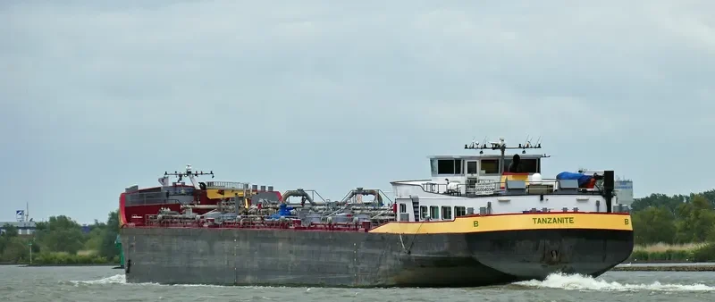 TANZANITE Tanker IMO 9306122 photo 5