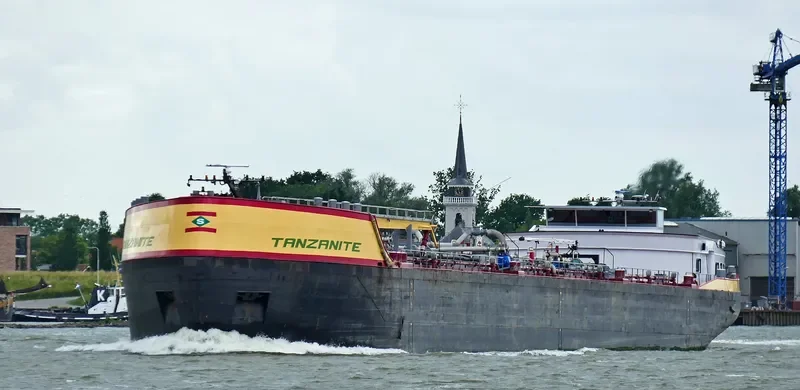 TANZANITE Tanker IMO 9306122 photo 7