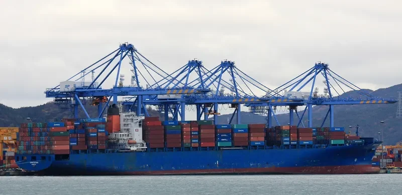 EMIRATES SANA Container Ship IMO 9306184
