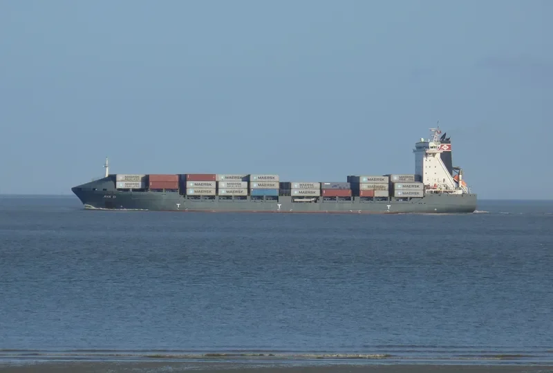 AVA D Container Ship IMO 9306225 photo 2