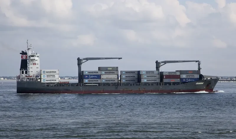 CONTSHIP MED Container Ship IMO 9306249 photo 2
