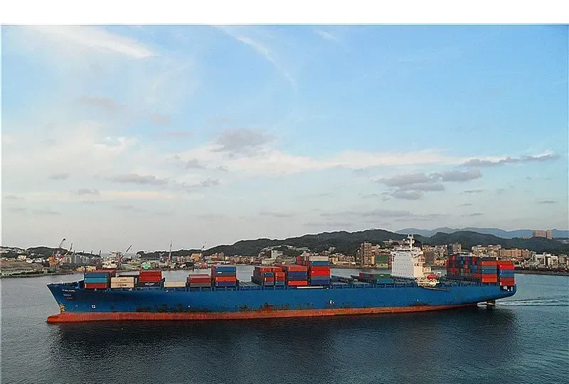 EMIRATES DANA Container Ship IMO 9306287 photo 2