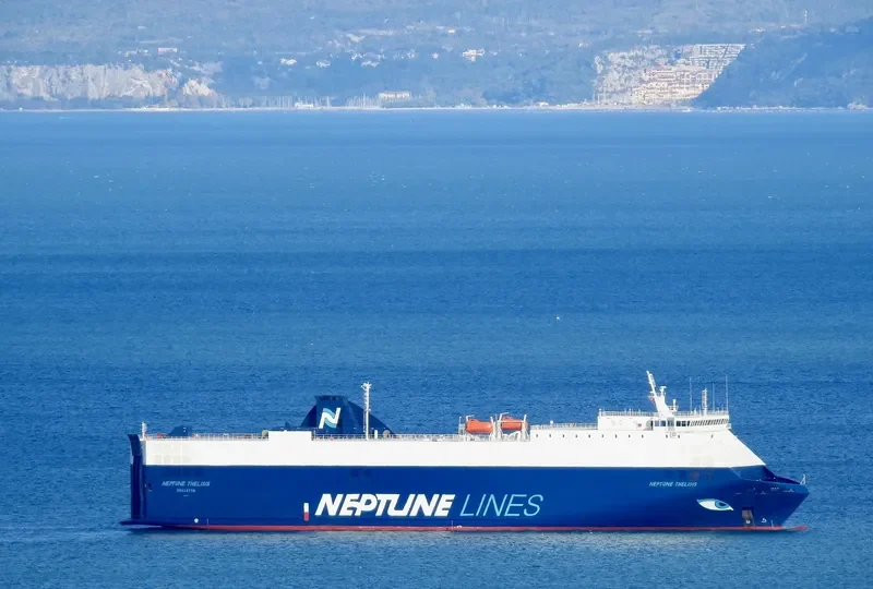 NEPTUNE THELISIS Ro-Ro IMO 9306718 photo 5