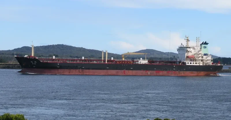 DA CHI Tanker IMO 9306732 photo 2