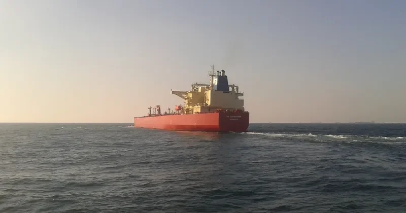 NS COMMANDER Tanker IMO 9306794 photo 3