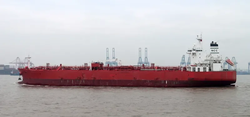 NCC TABUK Tanker IMO 9306809 photo 2