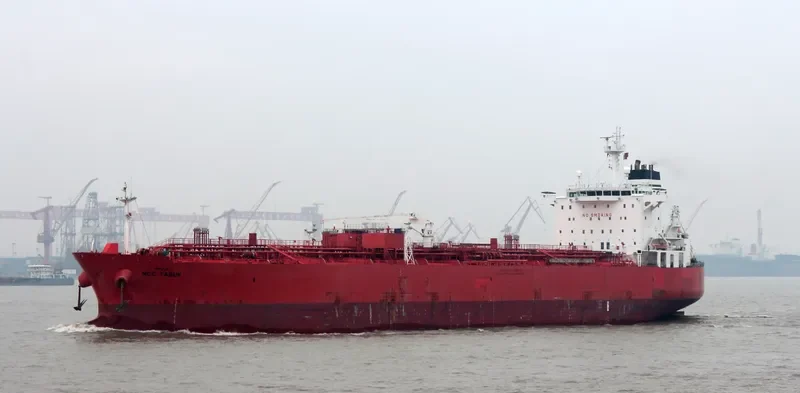 NCC TABUK Tanker IMO 9306809 photo 3