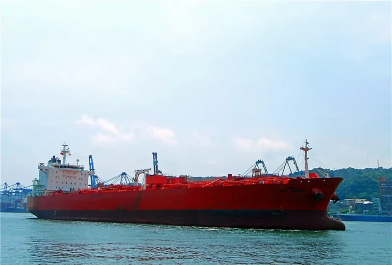 NCC TABUK Tanker IMO 9306809 photo 4
