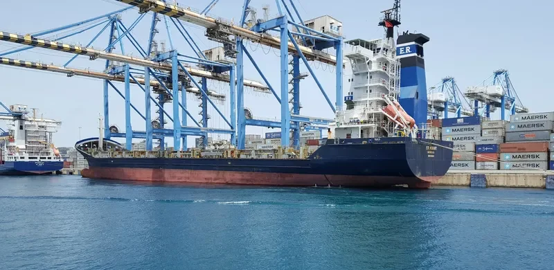 VEGA VELA Container Ship IMO 9306823 photo 6