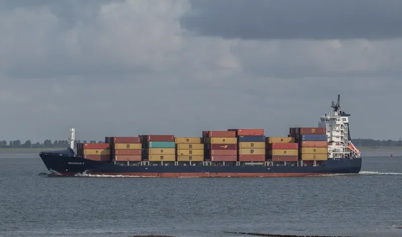 ASTRID L Container Ship IMO 9306835 photo 5