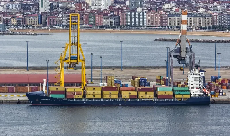 ASTRID L Container Ship IMO 9306835 photo 6