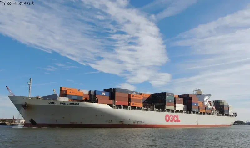 OOCL VANCOUVER Container Ship IMO 9306990 photo 5