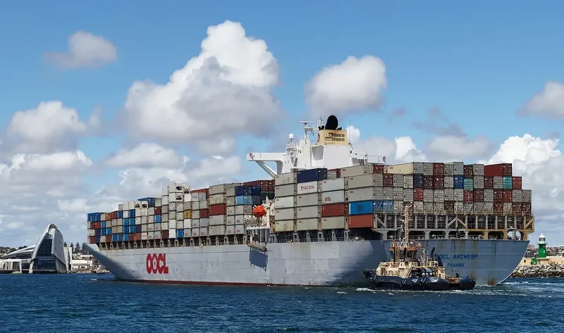 AKA BHUM Container Ship IMO 9307011 photo 4