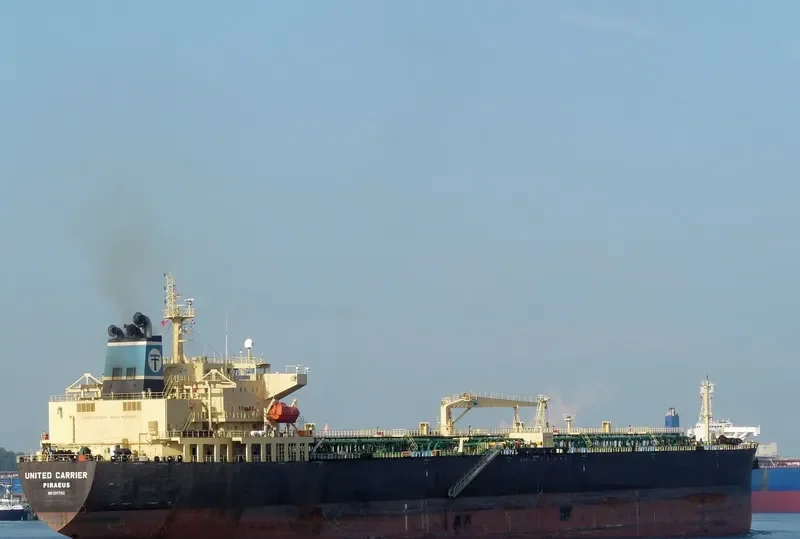 LR1 CARRIER Tanker IMO 9307102 photo 7