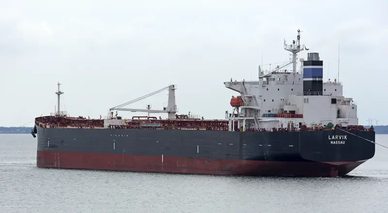 LARVIK Tanker IMO 9307346 photo 7