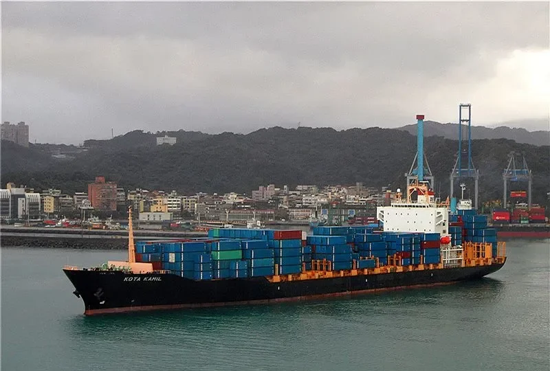 KOTA KAMIL Container Ship IMO 9307413 photo 6
