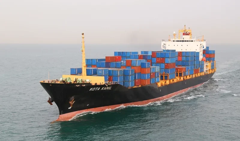 KOTA KAMIL Container Ship IMO 9307413 photo 8