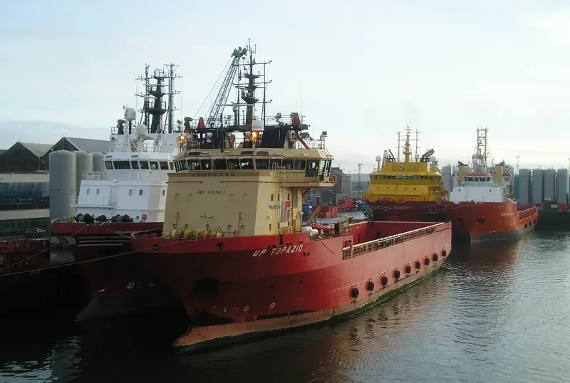 UP TOPAZIO Offshore Vessel IMO 9307607 photo 2