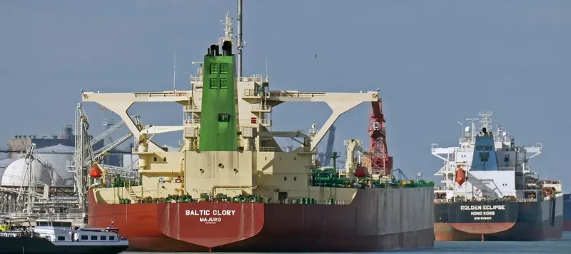 BALTIC GLORY Tanker IMO 9307645 photo 4